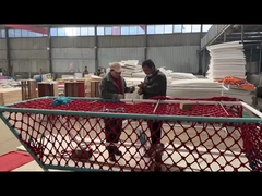 Farbiges Sprühmalereiverfahren für Spielgeräte im Freien