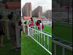 Eltern-Kind-Interaktionsfahrzeug