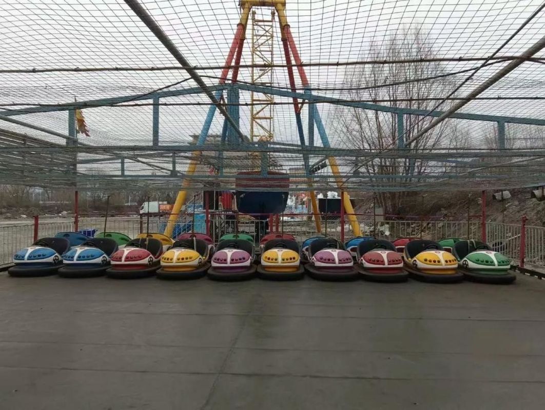 Metall-Bumper-Autos für Erwachsene Kinder Spielfeld im Innenbereich