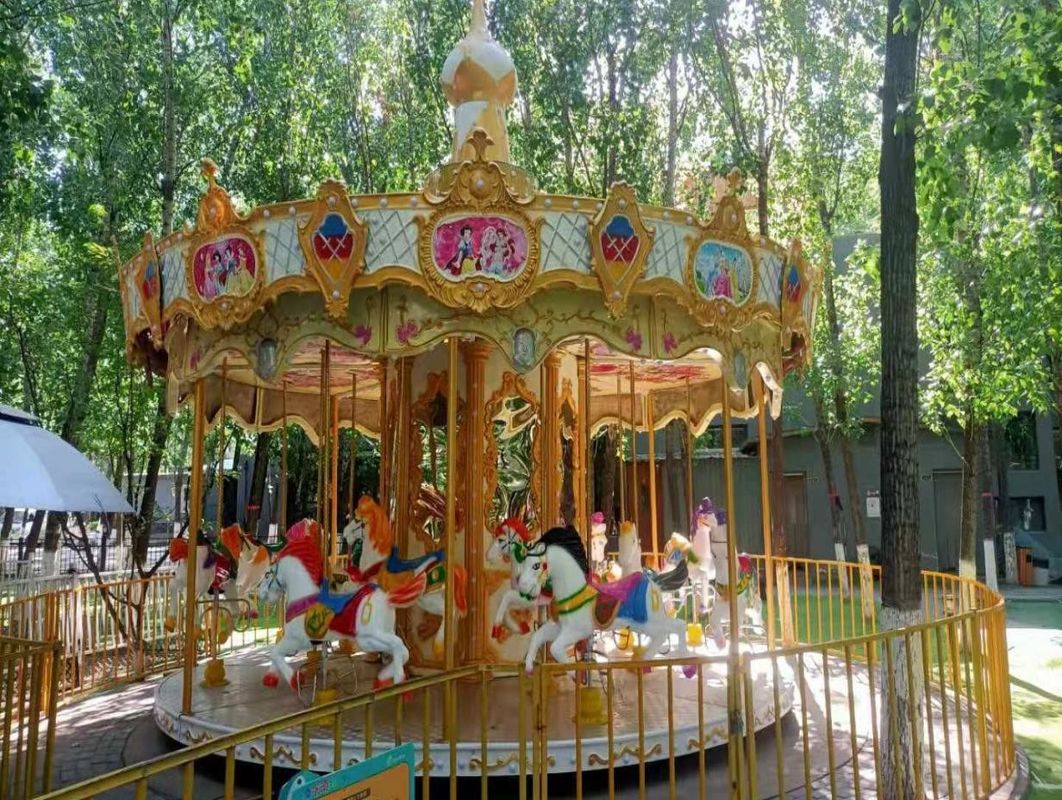 Luxus-Vergnügungspark Karussell Außenparkfahrten Kinder Beste 24-Sitzer Karussellfahrten
